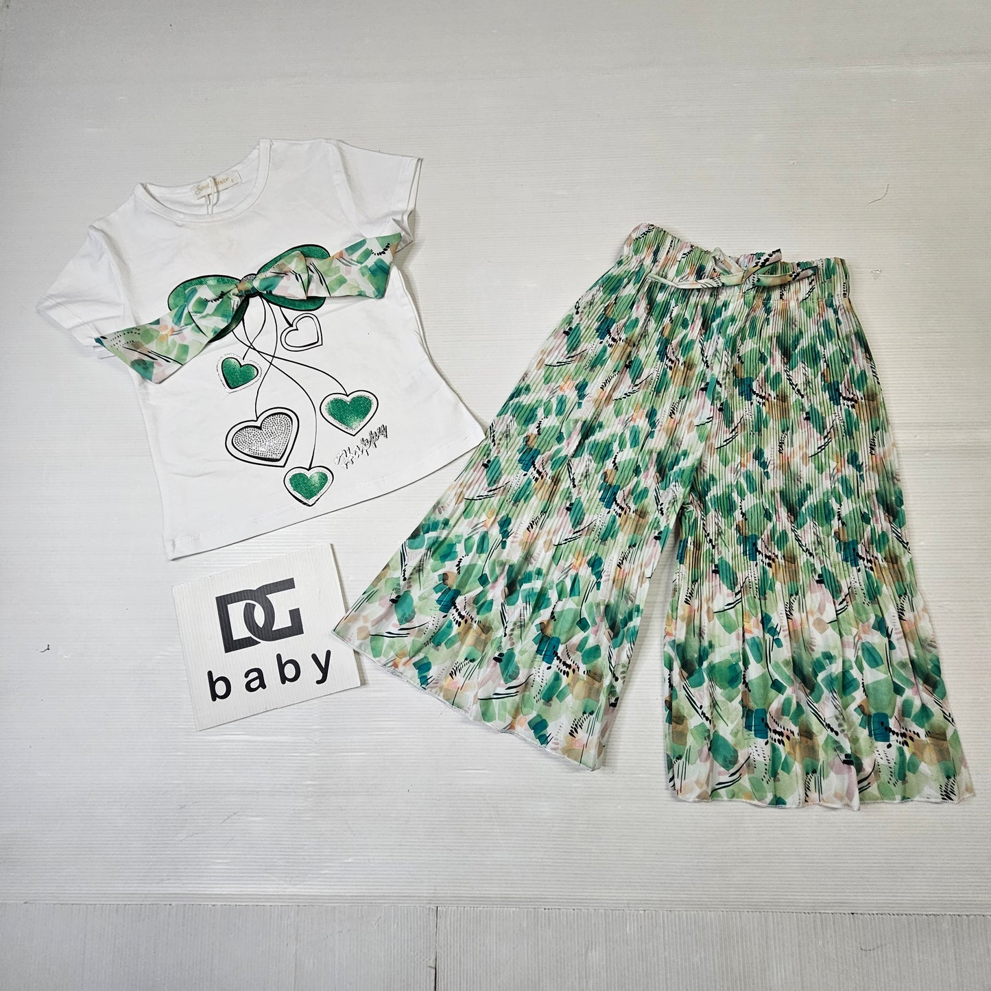 Completo bambina “Cuori Plissé” t-shirt + pantalone leggero