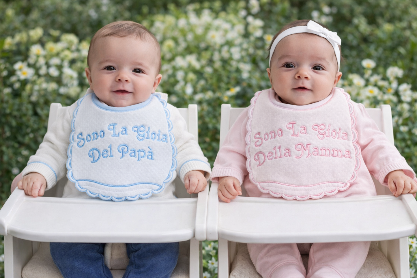 Bavetta ricamata neonato “Gioia di Papà / Gioia di Mamma” – Art. IR389/2 🍼✨