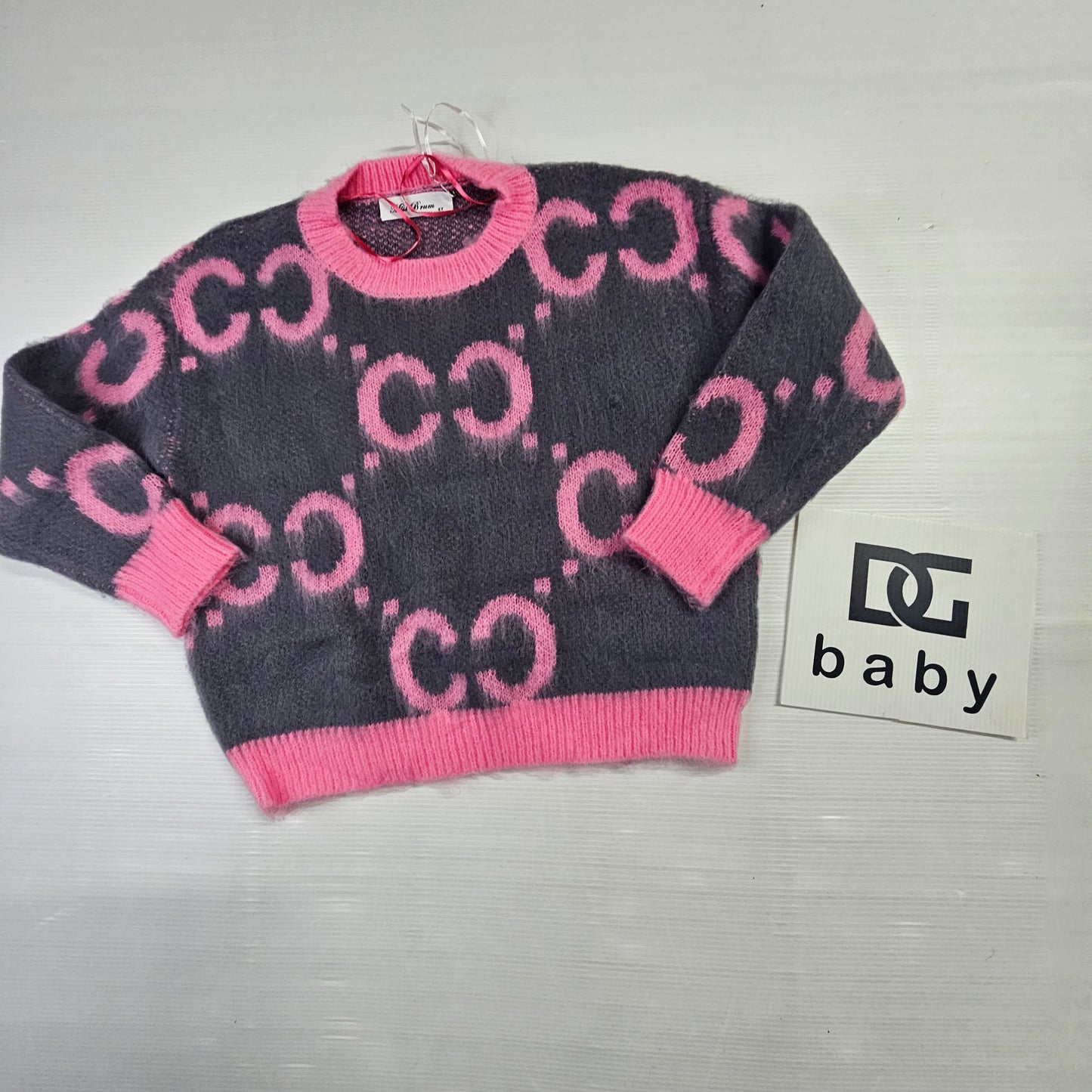 maglioncino modello CHANEL