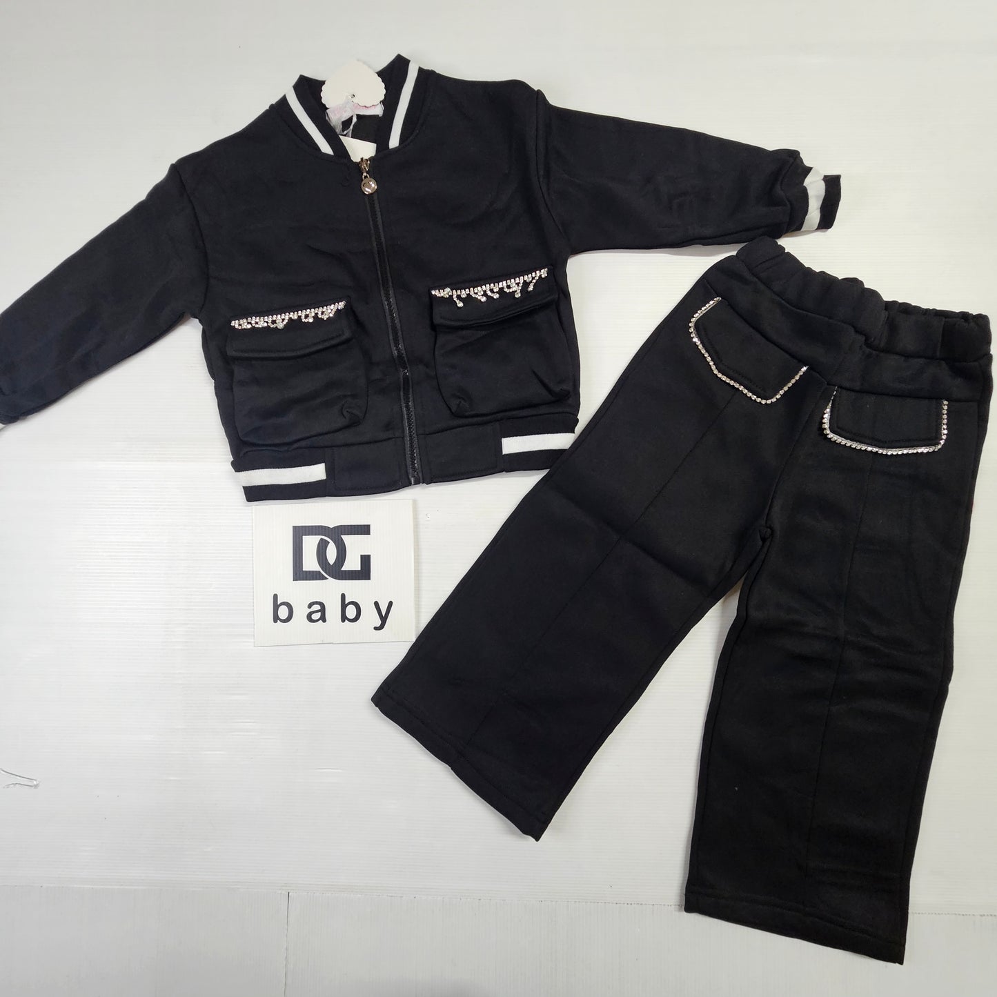 completo COLLEGE STRASS