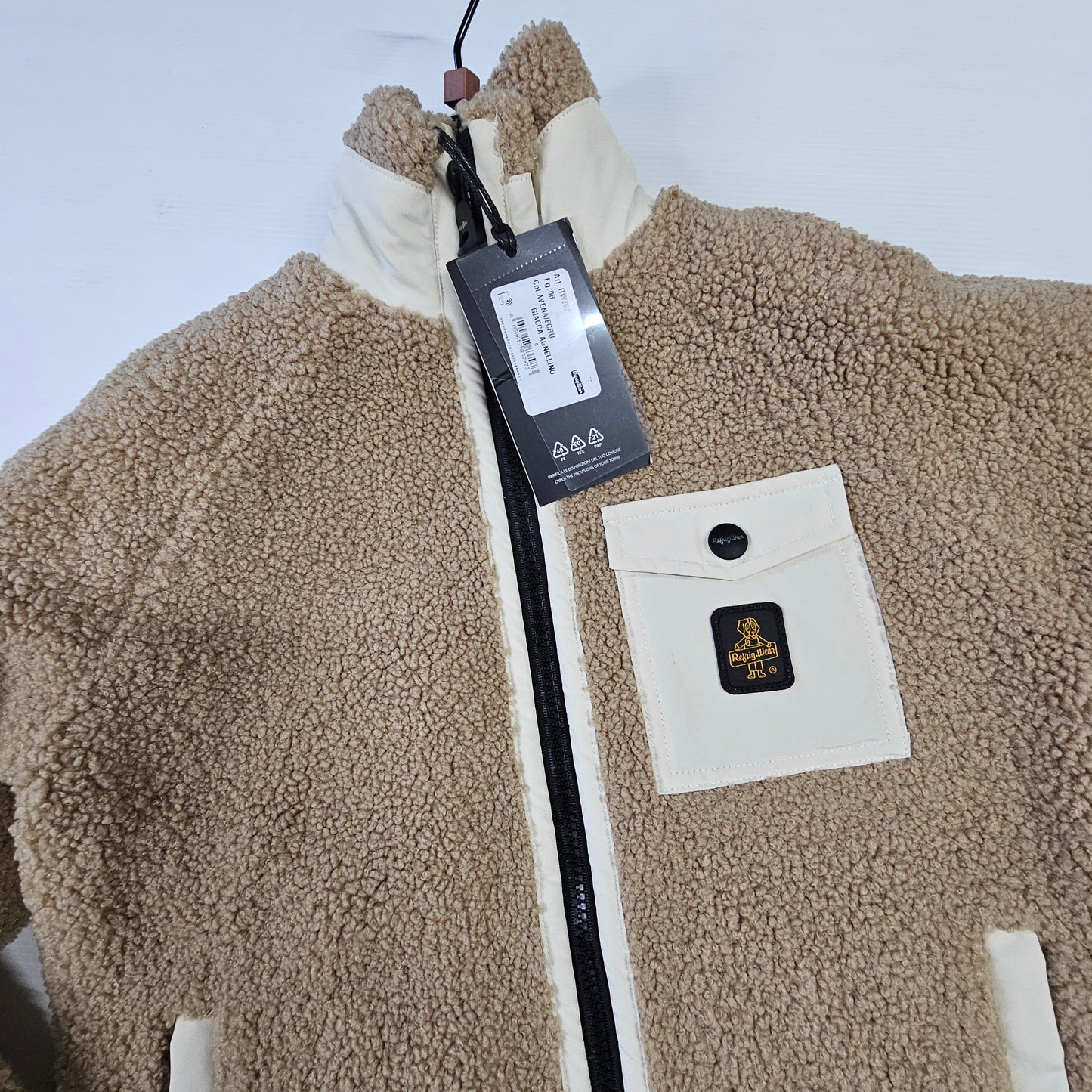 REFRIGWEAR RW762 – Giacca Teddy Beige con Dettagli a Contrasto 🧸✨