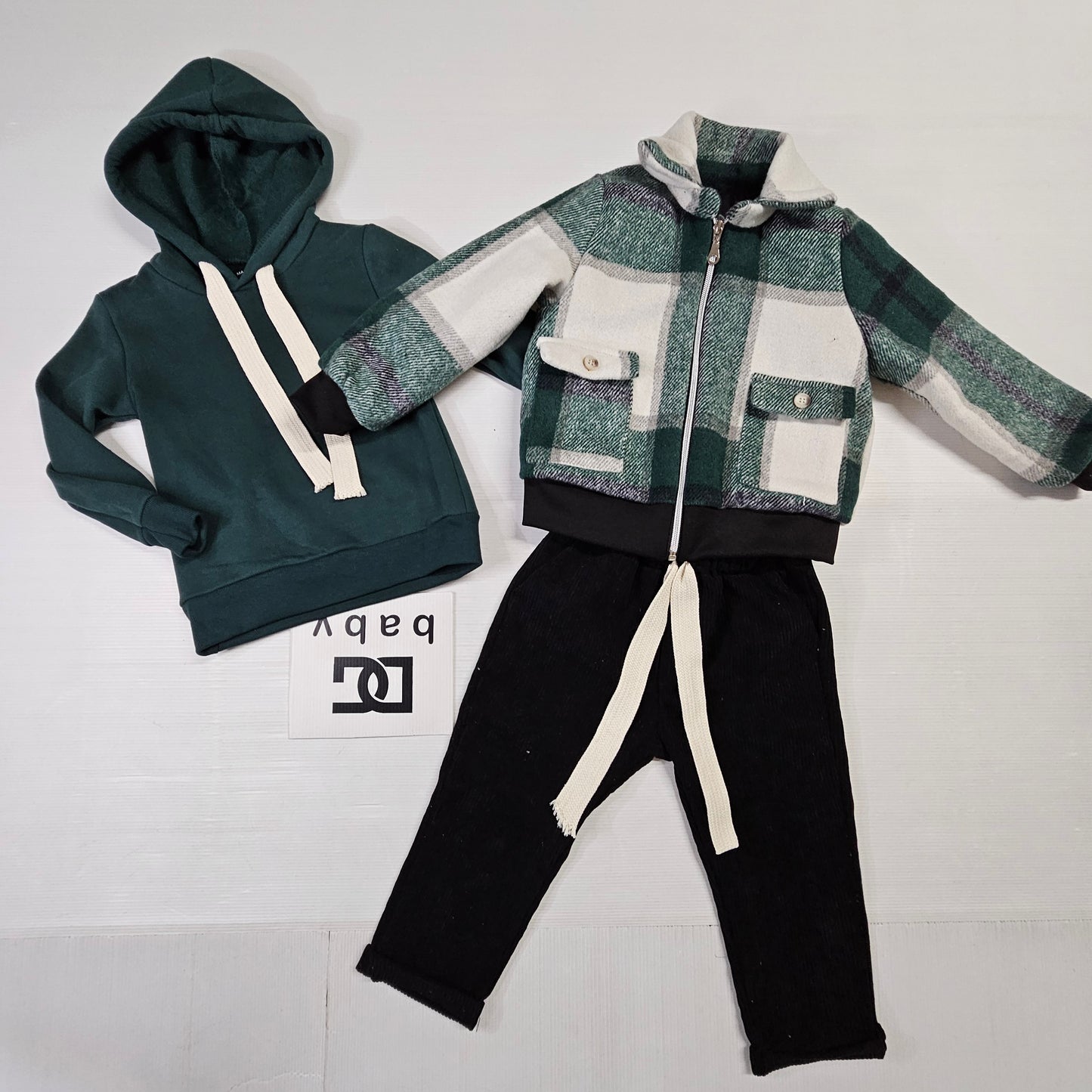 🟩 Completo Bimbo “Urban Check Hoodie”