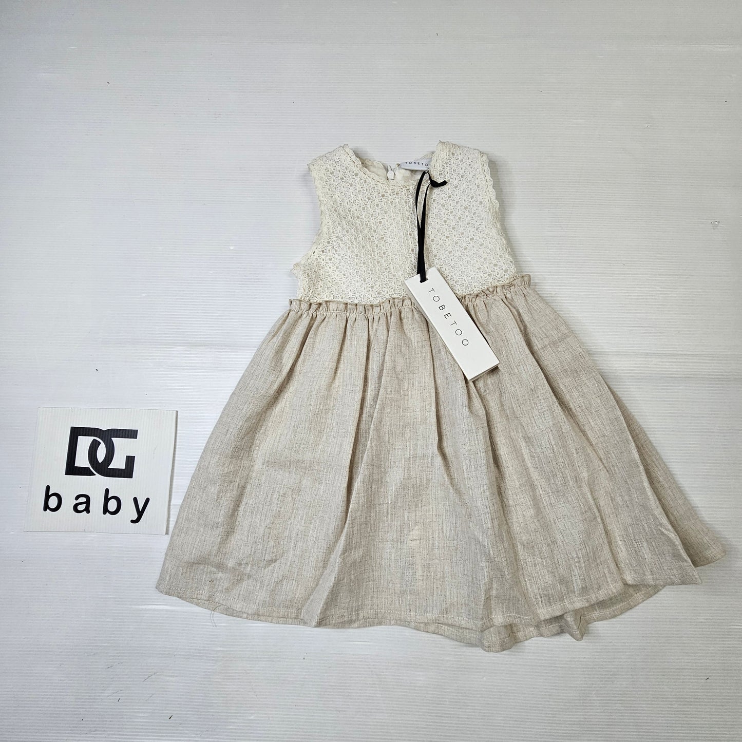 Vestito bambina “Lovely Natural” in pizzo e lino con balze TOB371