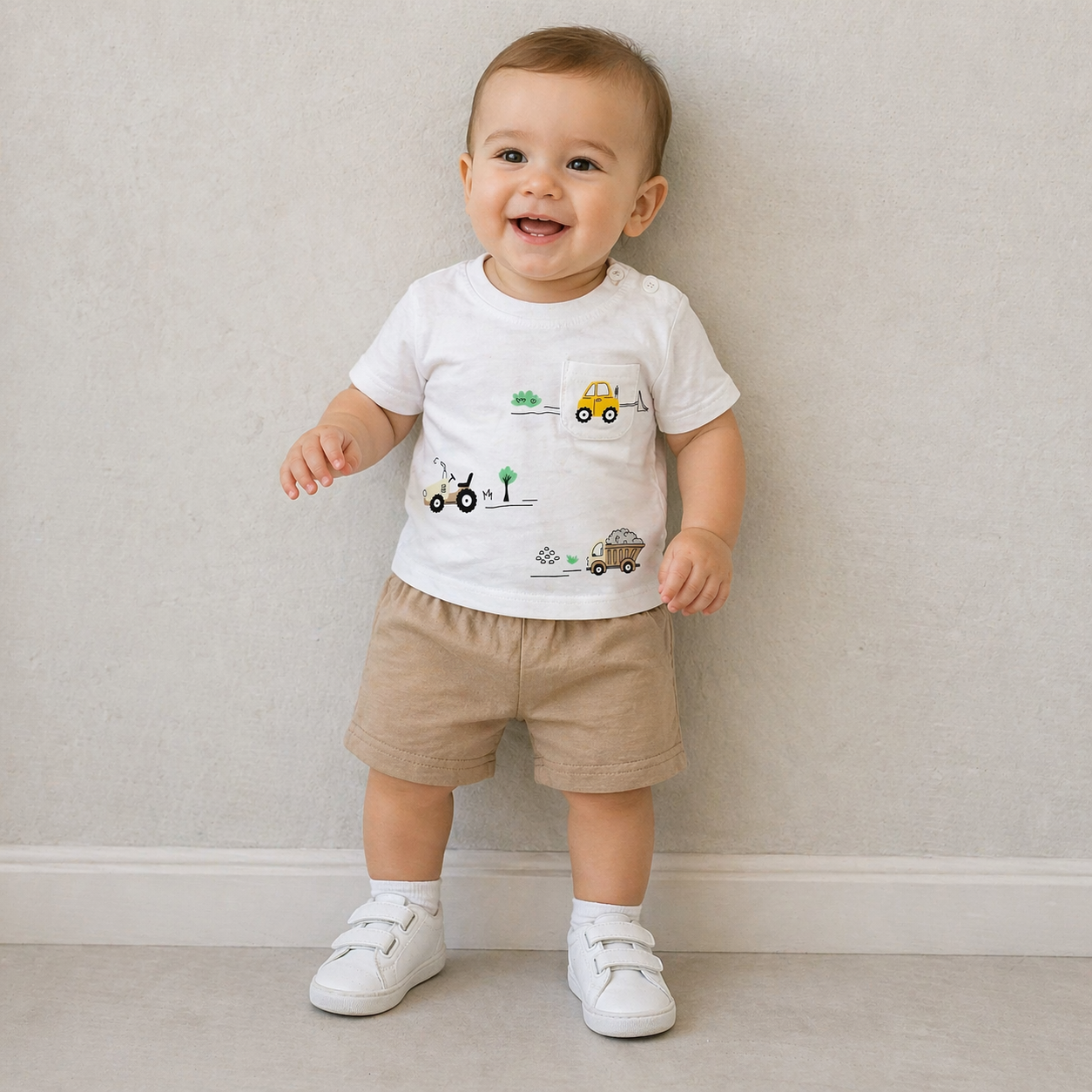 Completo neonato t-shirt con ruspe e bermuda in cotone