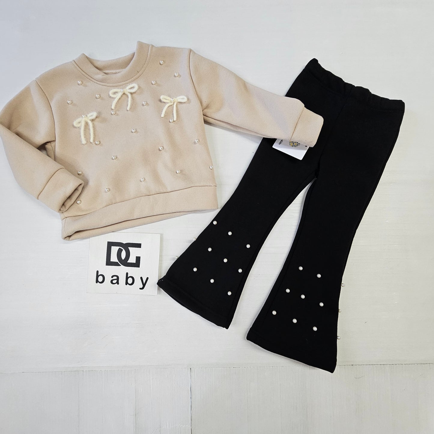 Completo “Perle & Fiocchi” maglia + pantalone svasato