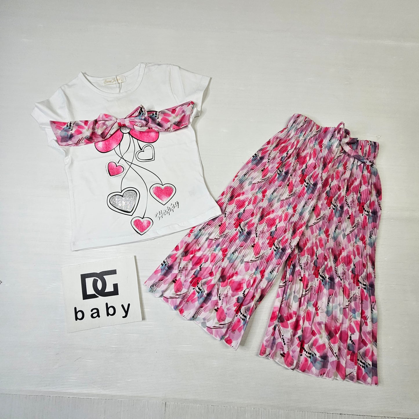 Completo bambina “Cuori Plissé” t-shirt + pantalone leggero