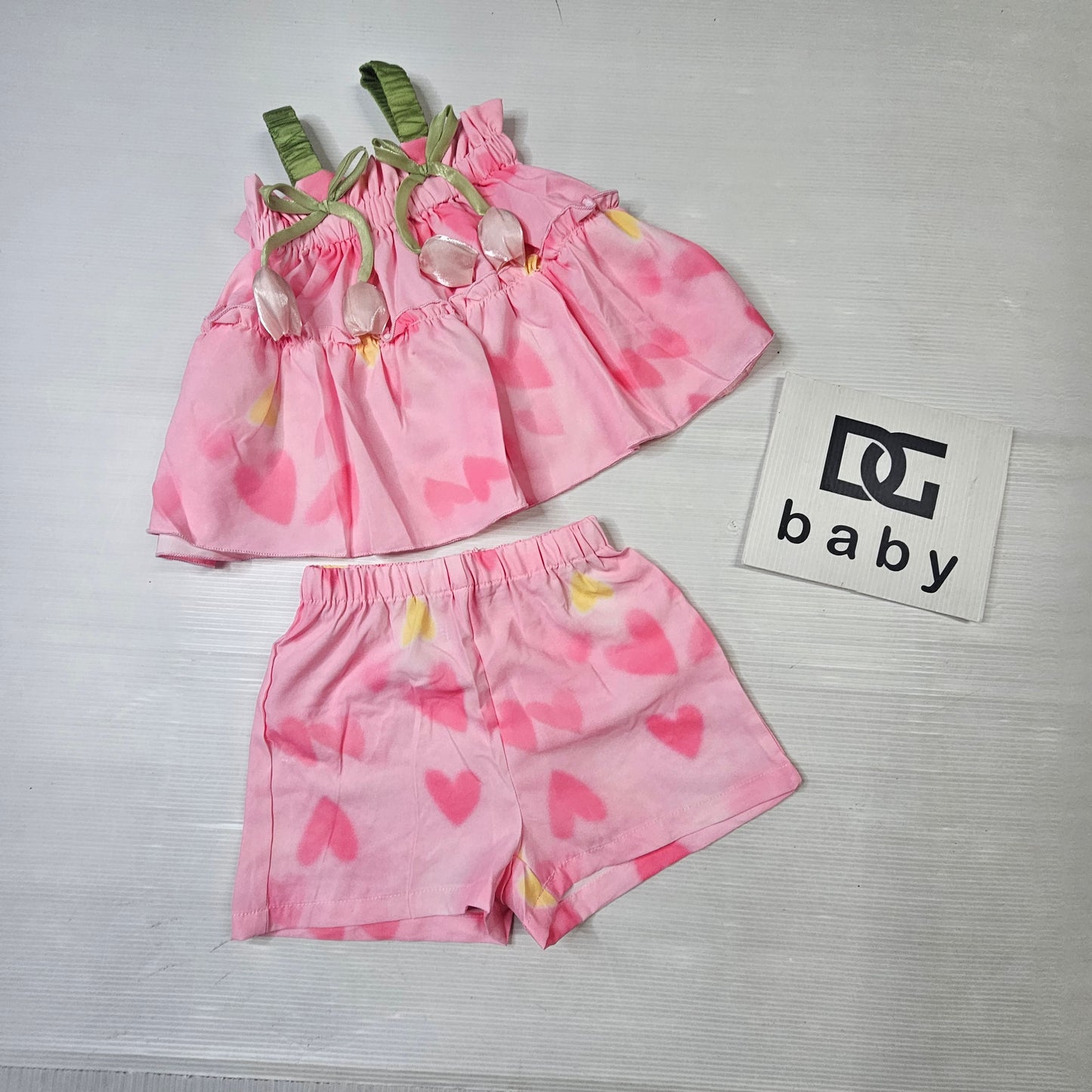 Completo Bambina Cuoricini con Top a Spalline e Shorts