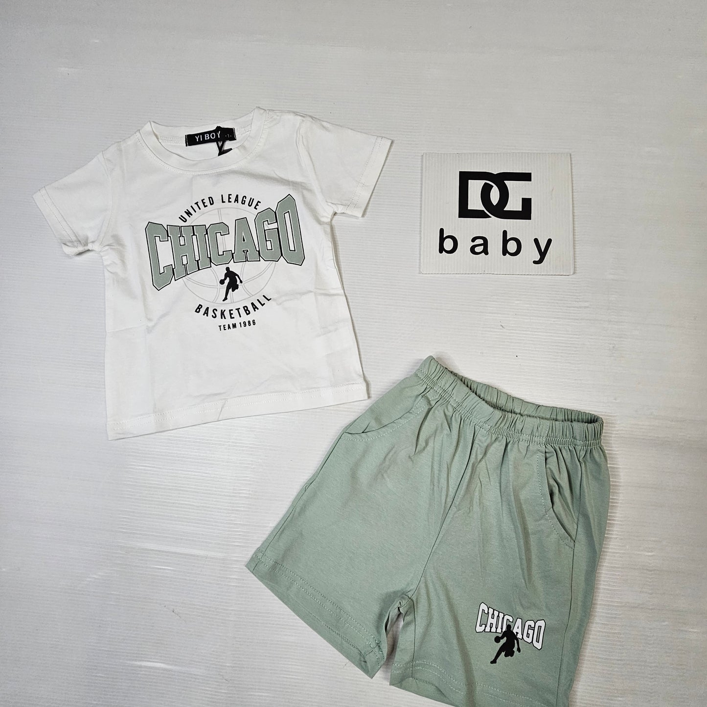 Completo bimbo t-shirt Chicago e bermuda