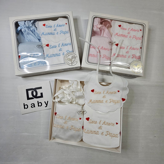 Set Prima Cambiata “Sono l’Amore di Mamma e Papà” – 1841/b