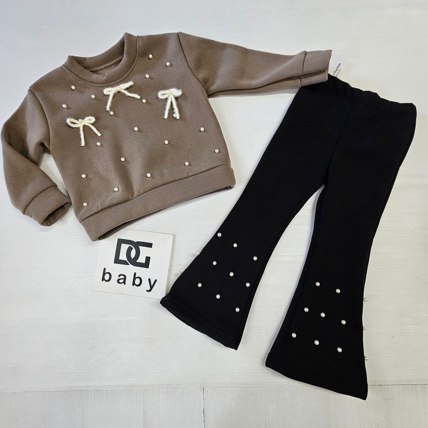 Completo “Perle & Fiocchi” maglia + pantalone svasato