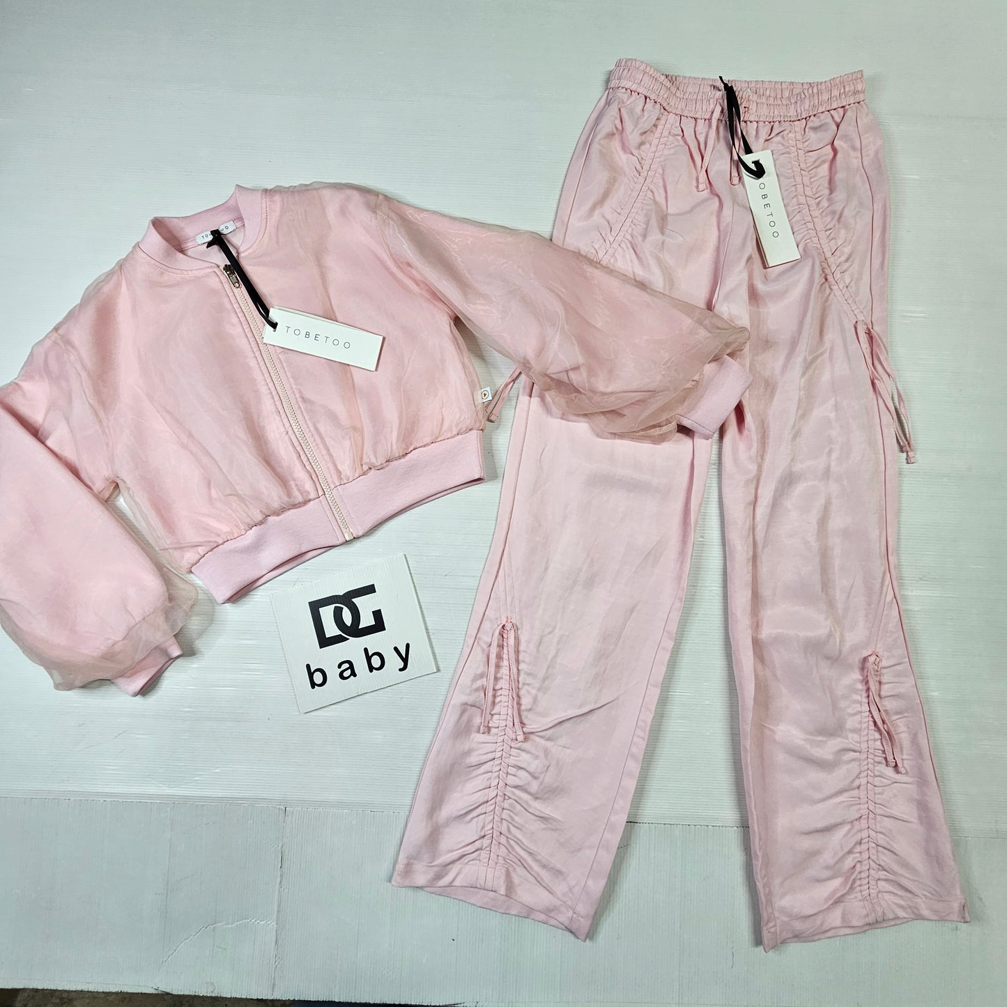 Completo bambina rosa con bomber e pantalone – TOBETOO