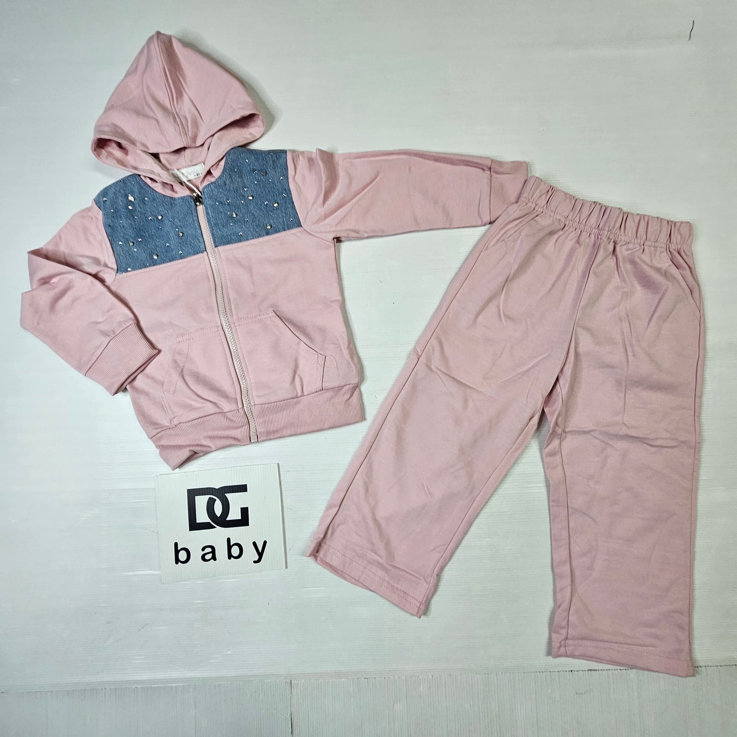 Completo tuta bambina con cappuccio e dettagli strass