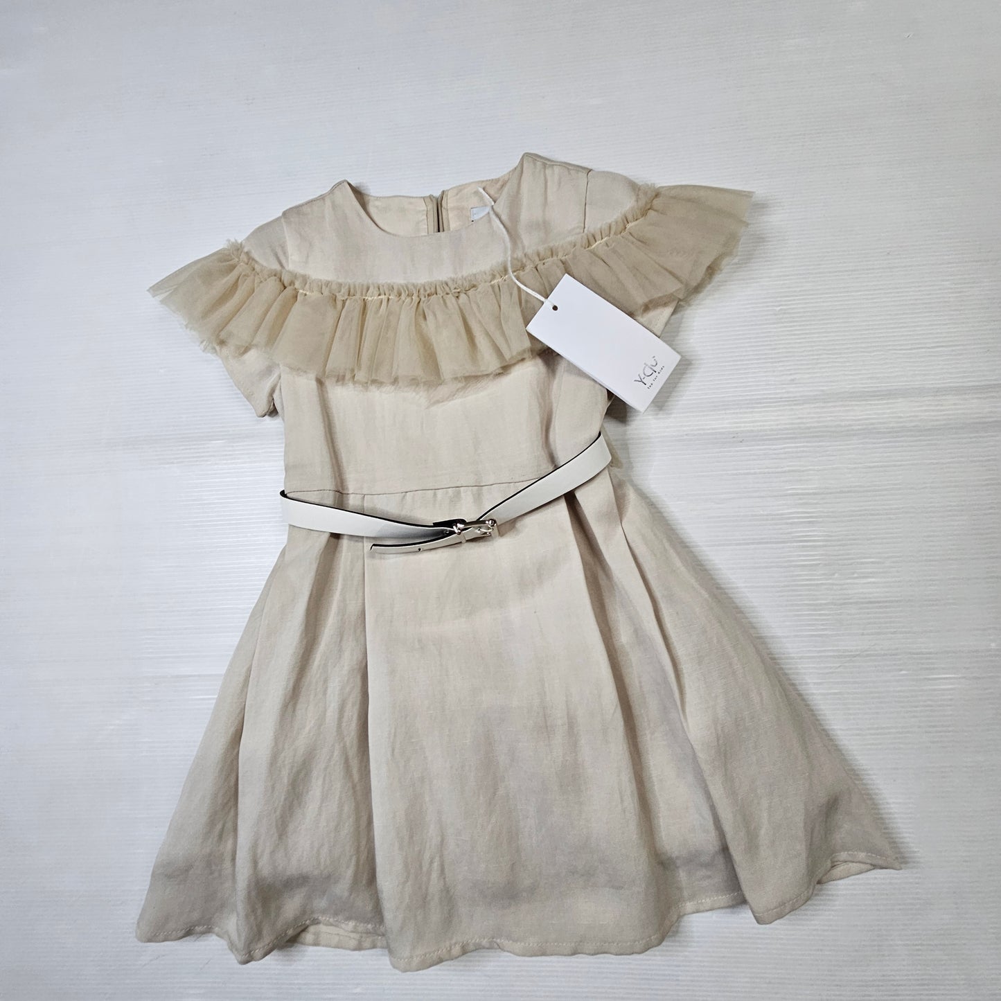 Vestito bimba Y-CLÙ YB21513 beige con cintura e volant