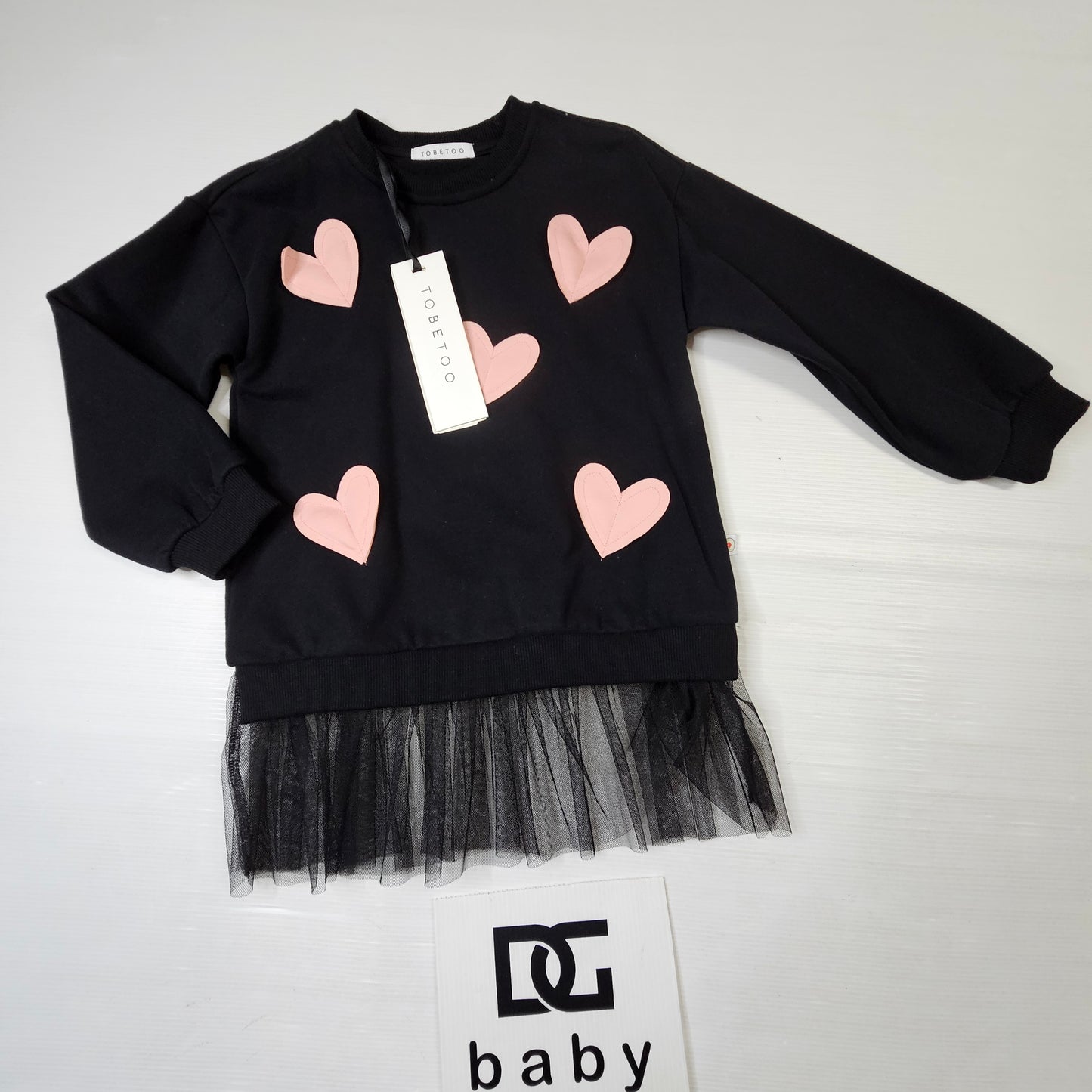 Vestito felpa bambina in cotone nero con cuori e tulle – TOBETOO