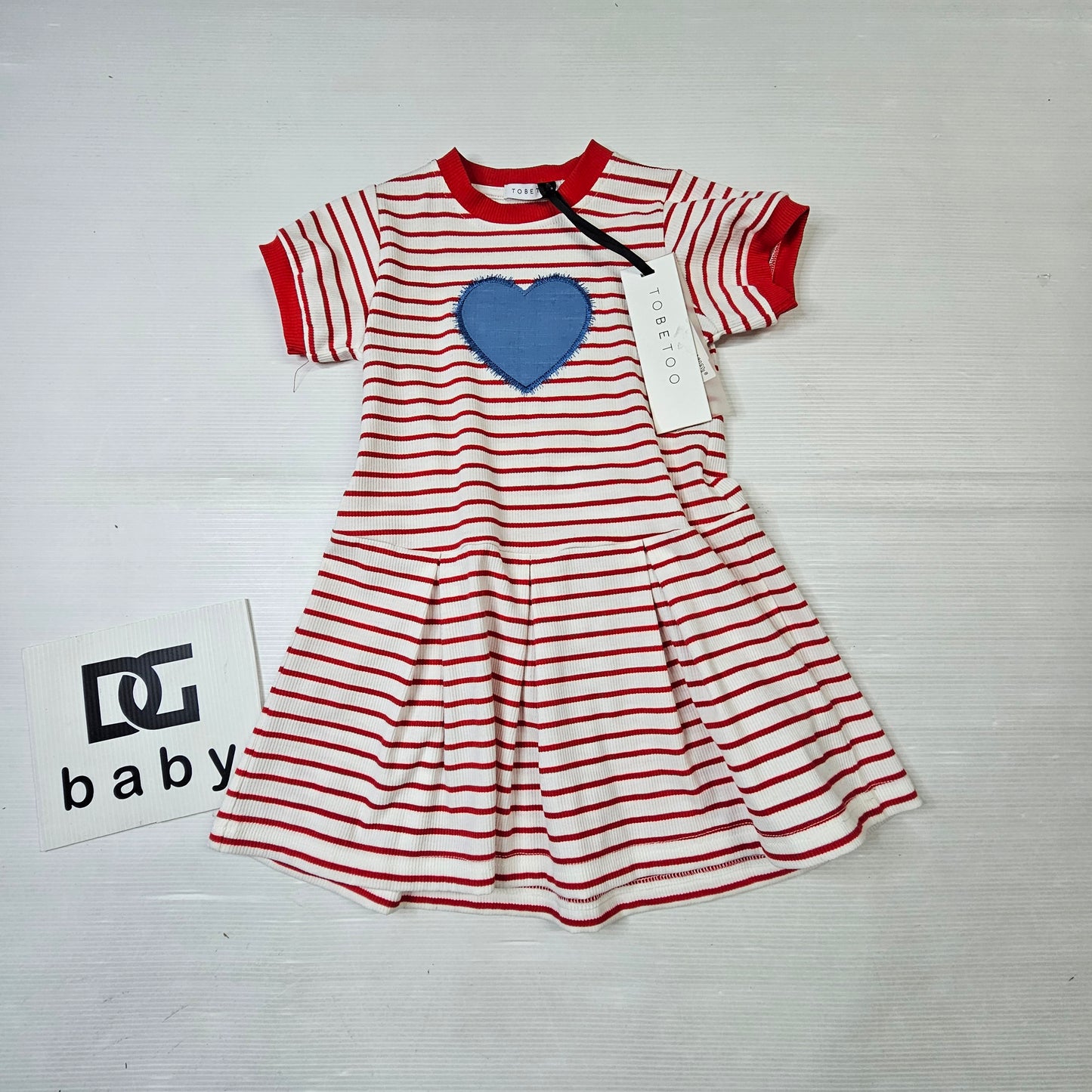 Vestito bambina “Heart Stripe” a righe con cuore applicato AT 334ATB525