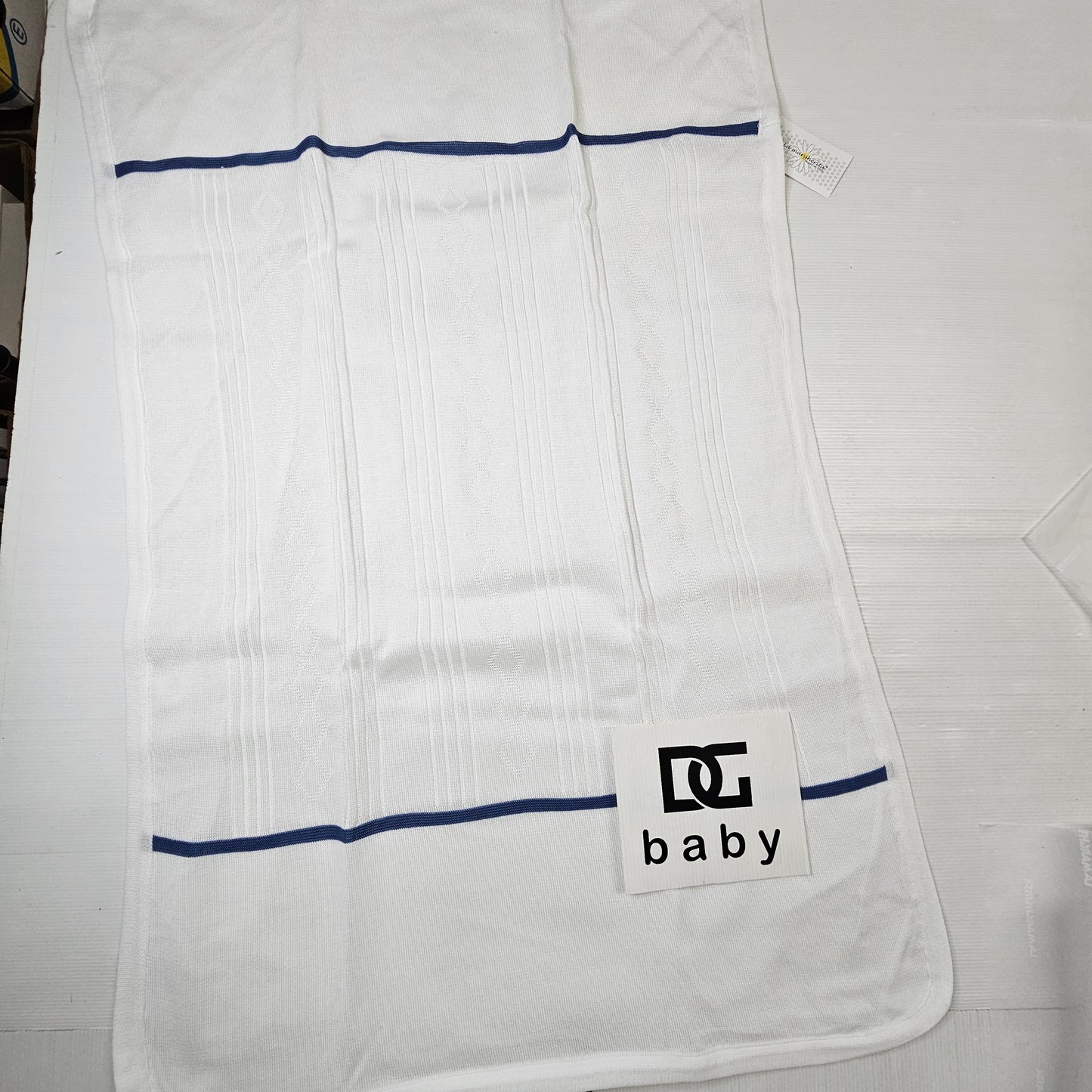 Copertina Neonato in Filo Bianco Jeans – Cod. M073 44 KF