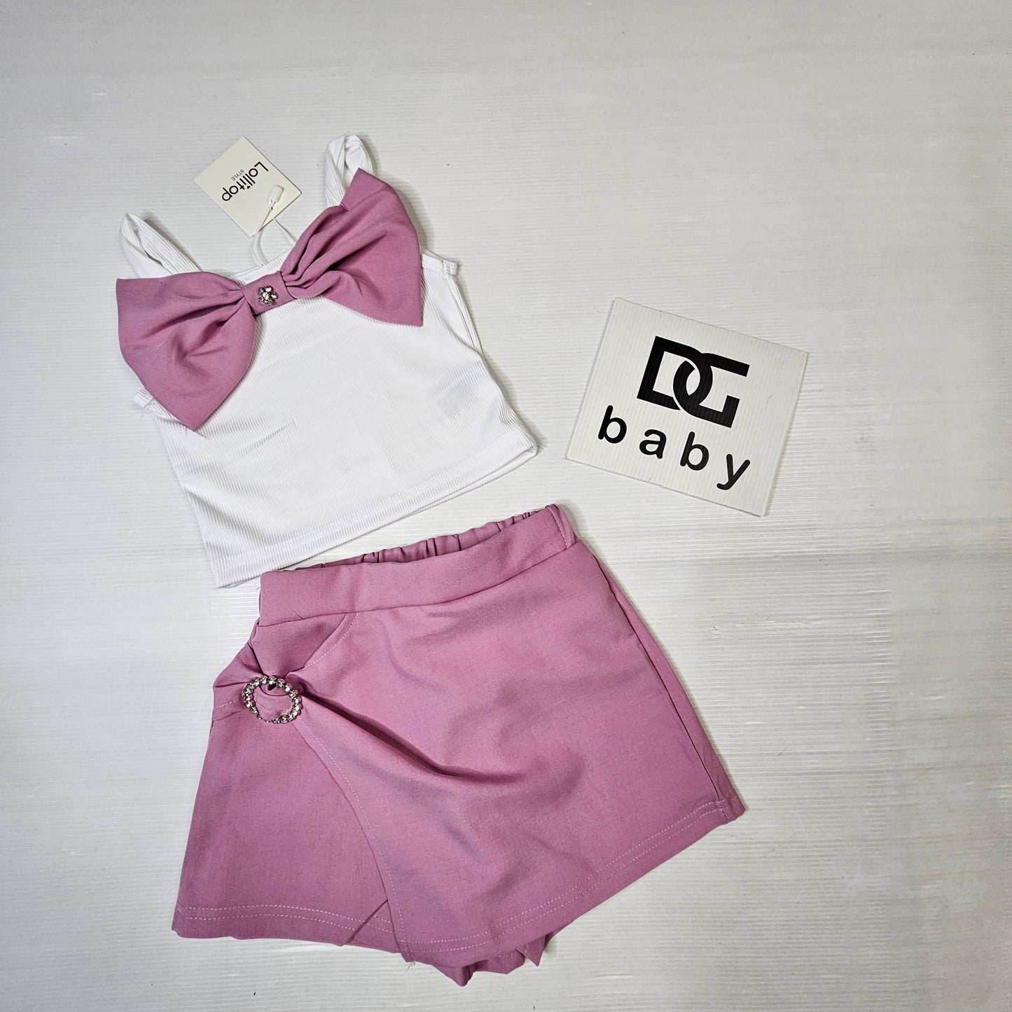 🎀 Completo bimba con fiocco e shorts eleganti
