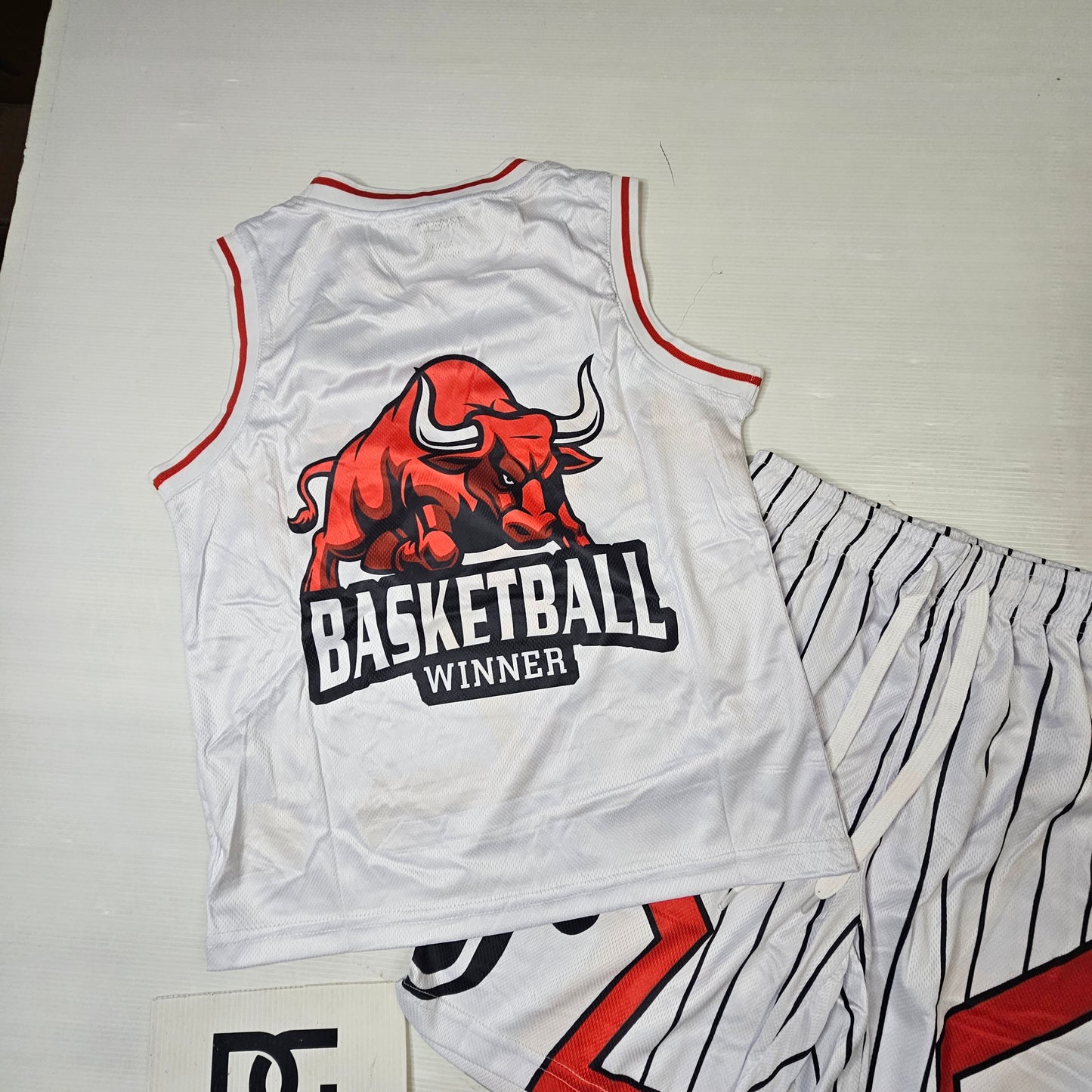 Completo Basket Player 23