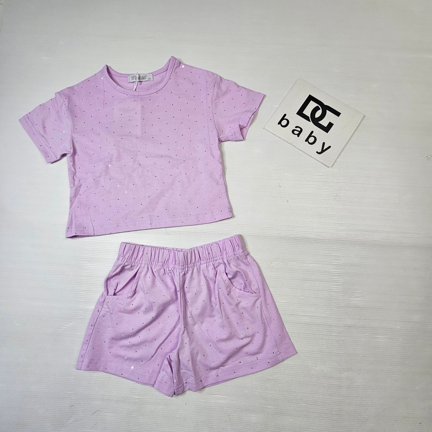 Completo t-shirt crop + shorts Mouet